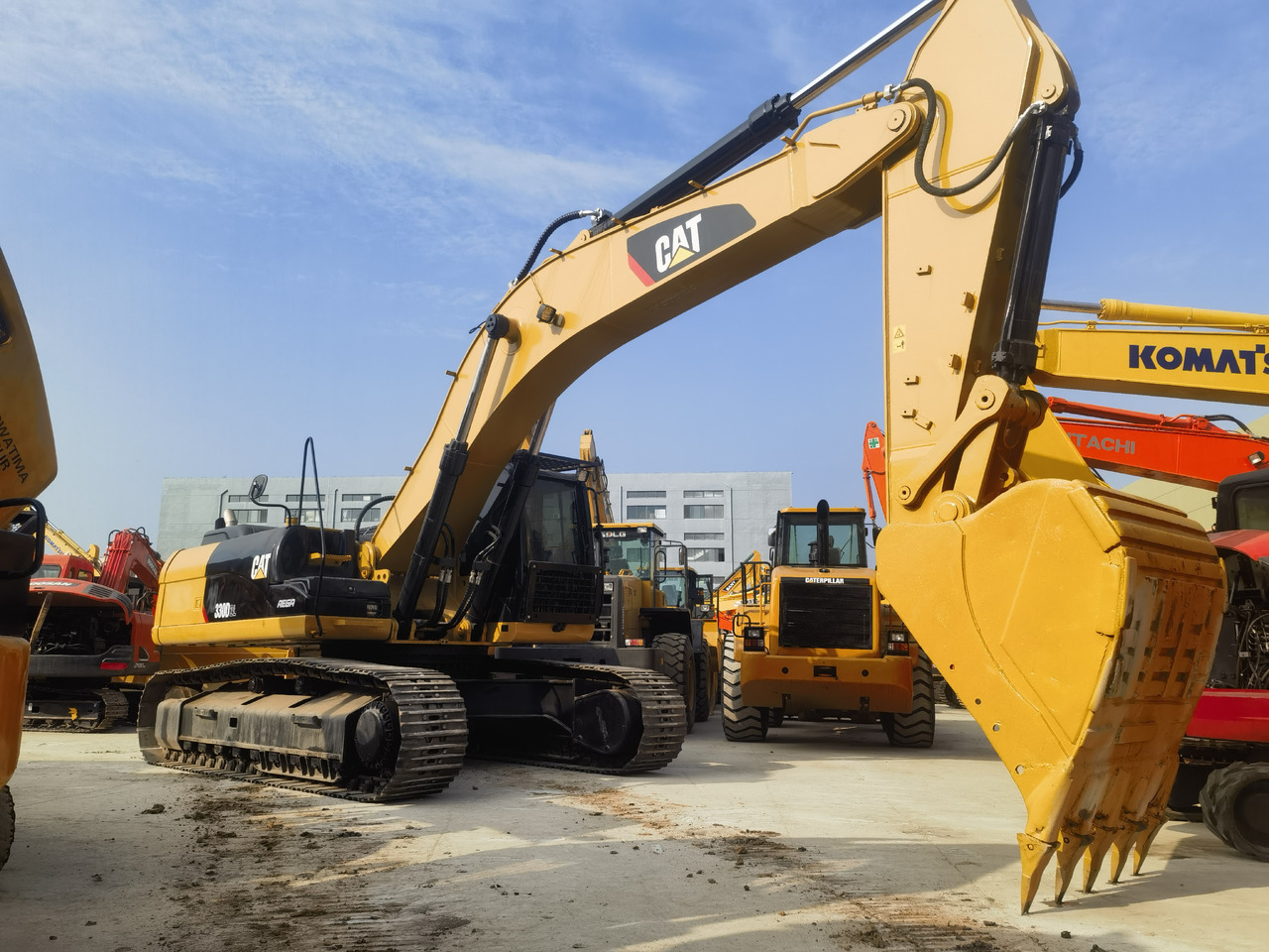 CAT 330D2L Excavator - Pásové rýpadlo: obrázok 3 CAT 330D2L Excavator - Pásové rýpadlo: obrázok 3