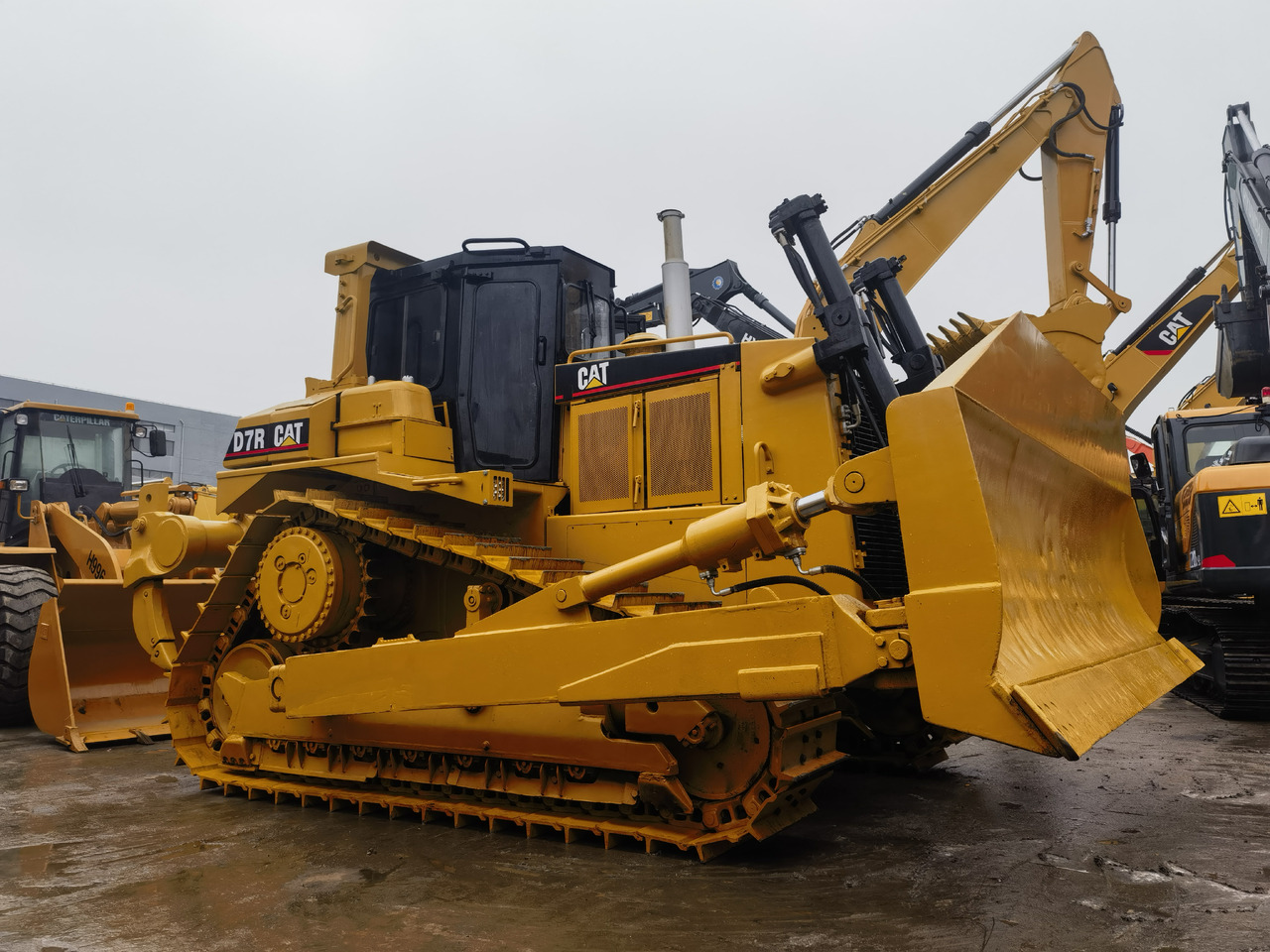 CAT D7R Bulldozer - Buldozér: obrázok 5 CAT D7R Bulldozer - Buldozér: obrázok 5