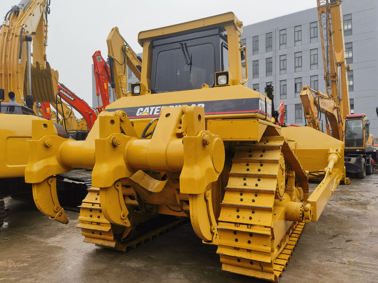 CAT D7R Bulldozer - Buldozér: obrázok 5 CAT D7R Bulldozer - Buldozér: obrázok 5