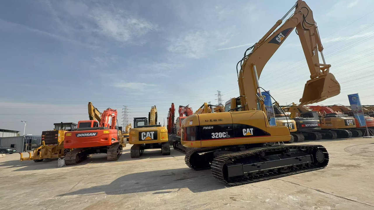 Cat 320cl excavator - Pásové rýpadlo: obrázok 1 Cat 320cl excavator - Pásové rýpadlo: obrázok 1