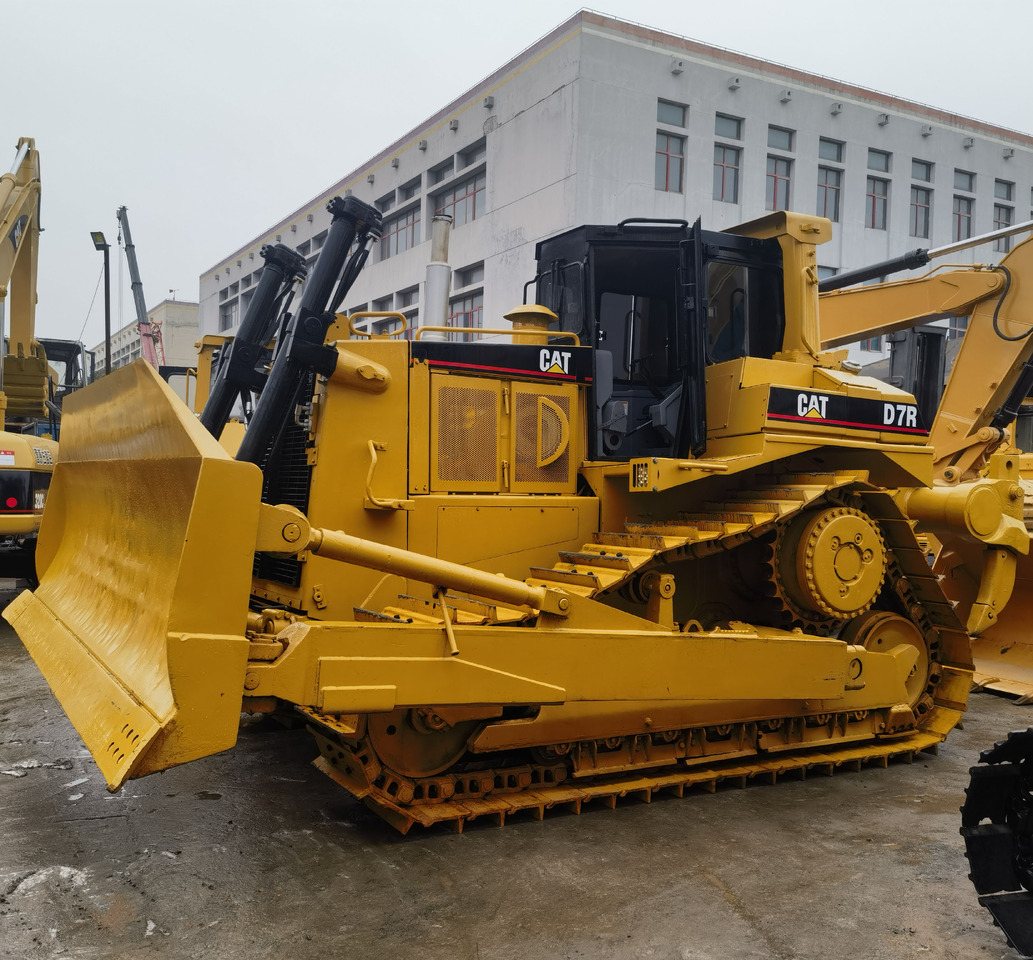 Caterpillar D7R Bulldozer - Buldozér: obrázok 3 Caterpillar D7R Bulldozer - Buldozér: obrázok 3