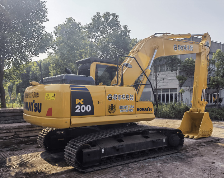 Cheap Used Japan Komatsu PC220-8 second hand excavator PC220 crawler excavator for sale - Pásové rýpadlo: obrázok 4 Cheap Used Japan Komatsu PC220-8 second hand excavator PC220 crawler excavator for sale - Pásové rýpadlo: obrázok 4