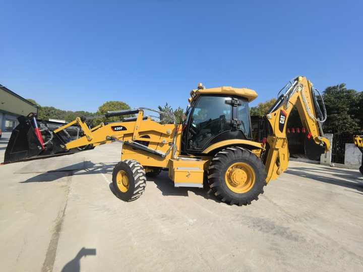 Cheap prices Good Condition High Performance CAT 420F used backhoe loader for sale - Rýpadlo-nakladač: obrázok 4 Cheap prices Good Condition High Performance CAT 420F used backhoe loader for sale - Rýpadlo-nakladač: obrázok 4