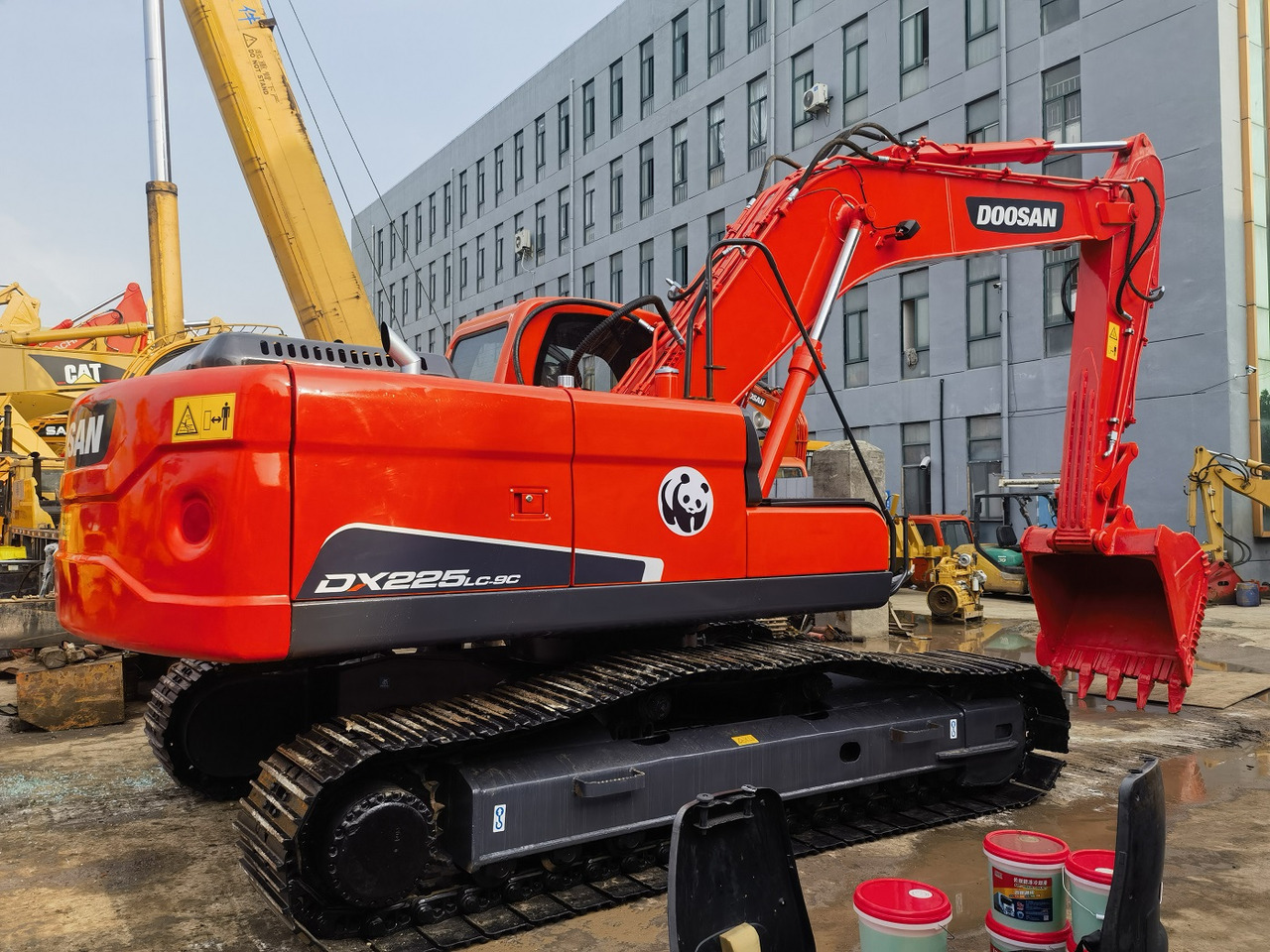 DOOSAN Doosan DX225LC Crawler excavator - Pásové rýpadlo: obrázok 4 DOOSAN Doosan DX225LC Crawler excavator - Pásové rýpadlo: obrázok 4