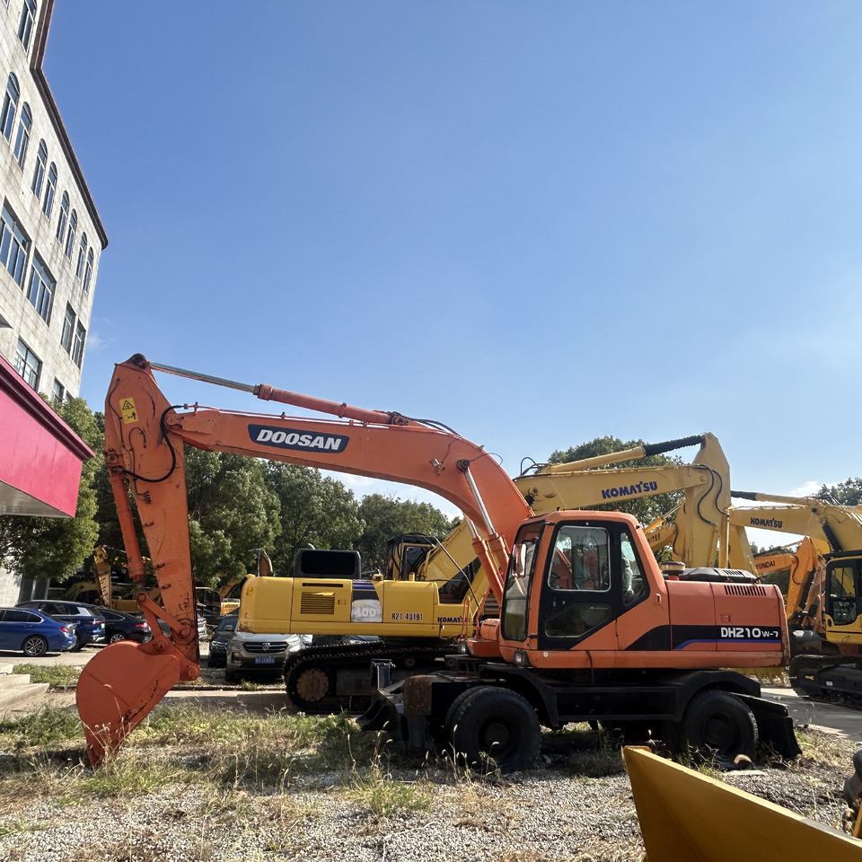 Doosan DH210w-7 wheel excavator - Kolesové rýpadlo: obrázok 2 Doosan DH210w-7 wheel excavator - Kolesové rýpadlo: obrázok 2