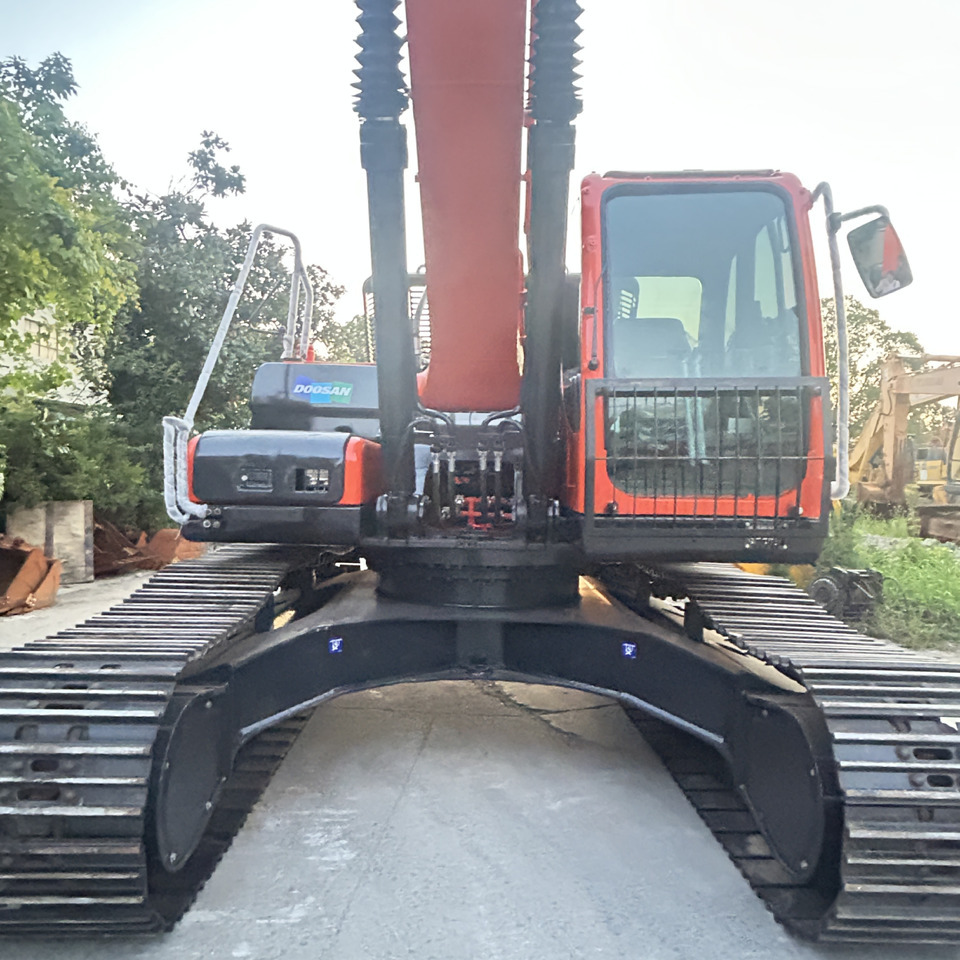 Doosan DX300LC Crawler Excavator - Pásové rýpadlo: obrázok 3 Doosan DX300LC Crawler Excavator - Pásové rýpadlo: obrázok 3
