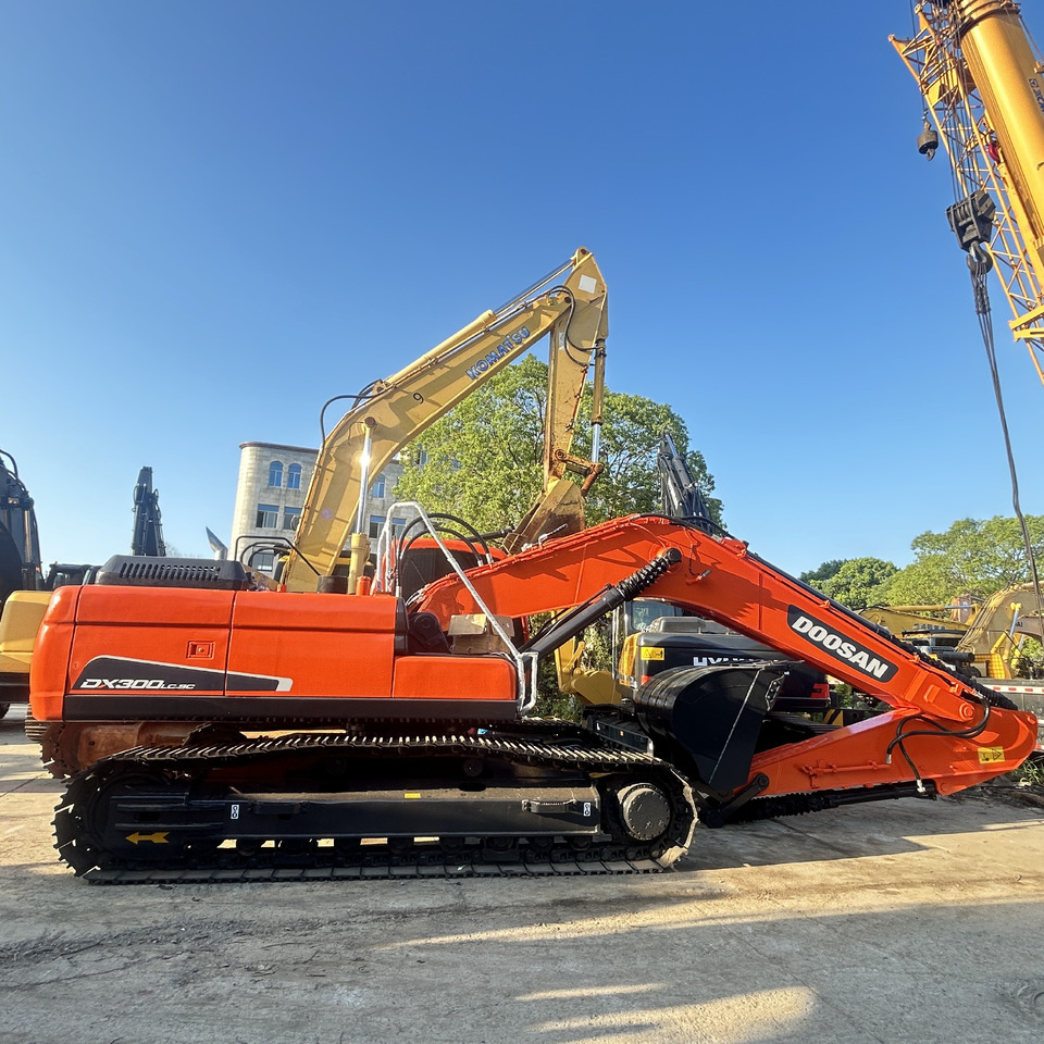 Doosan DX300LC Crawler Excavator - Pásové rýpadlo: obrázok 5 Doosan DX300LC Crawler Excavator - Pásové rýpadlo: obrázok 5