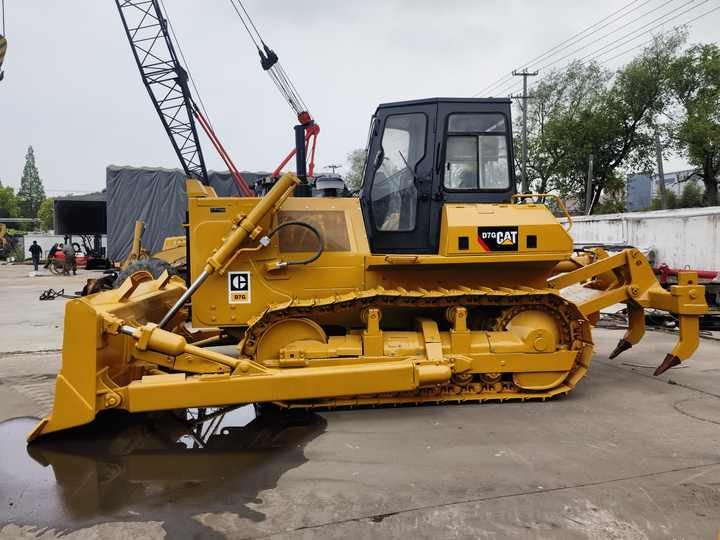 Good condition Used Japanese CAT D7G Dozers used caterpillar D7G bulldozer For Sale - Buldozér: obrázok 3 Good condition Used Japanese CAT D7G Dozers used caterpillar D7G bulldozer For Sale - Buldozér: obrázok 3