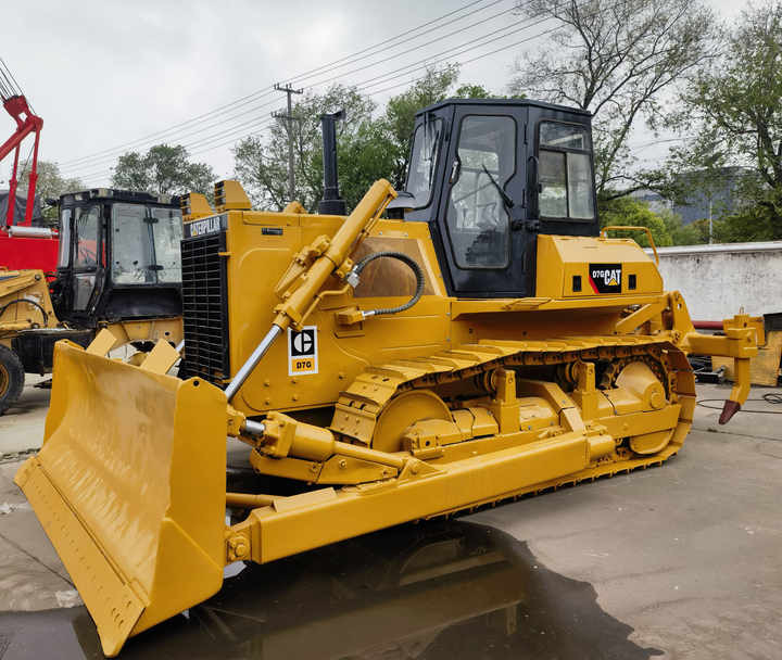 Good condition Used Japanese CAT D7G Dozers used caterpillar D7G bulldozer For Sale - Buldozér: obrázok 2 Good condition Used Japanese CAT D7G Dozers used caterpillar D7G bulldozer For Sale - Buldozér: obrázok 2