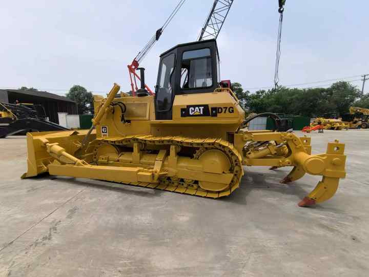 High Efficiency d6h d7h Used Caterpillar Bulldozer d7g used caterpillar bulldozer in shanghai - Buldozér: obrázok 4 High Efficiency d6h d7h Used Caterpillar Bulldozer d7g used caterpillar bulldozer in shanghai - Buldozér: obrázok 4