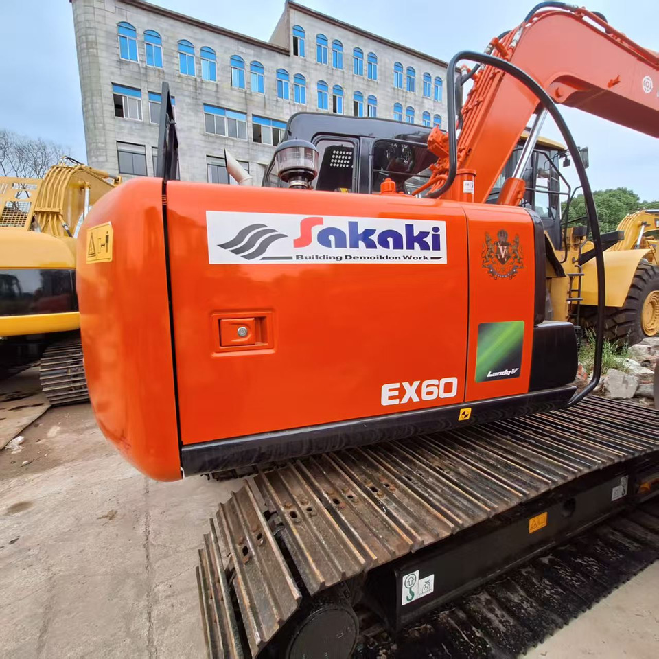 Hitachi EX60 Excavator - Pásové rýpadlo: obrázok 4 Hitachi EX60 Excavator - Pásové rýpadlo: obrázok 4