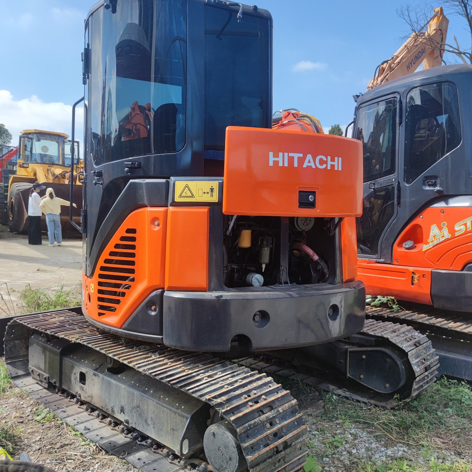 Hitachi ZX50 Excavator - Pásové rýpadlo: obrázok 2 Hitachi ZX50 Excavator - Pásové rýpadlo: obrázok 2