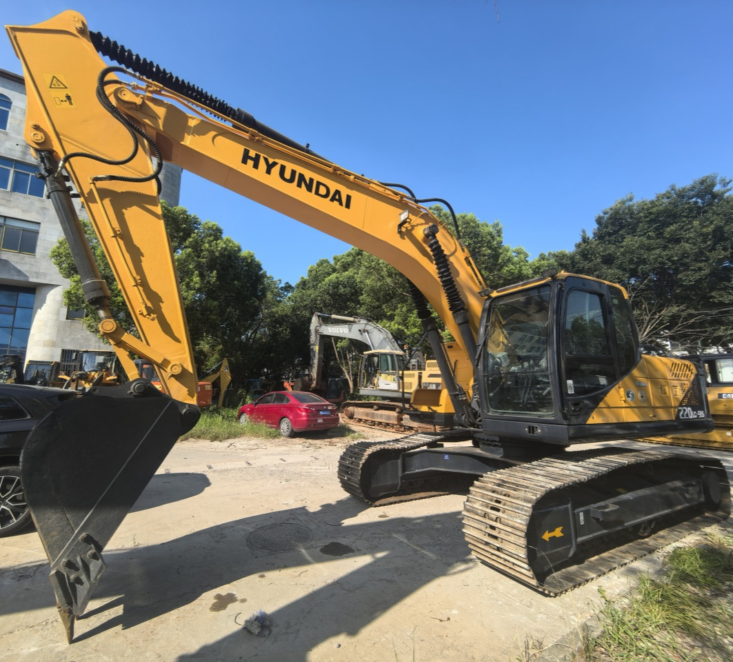 Hyundai 220lc-9s excavator - Kolesové rýpadlo: obrázok 1 Hyundai 220lc-9s excavator - Kolesové rýpadlo: obrázok 1
