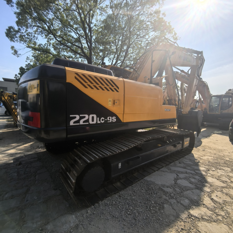 Hyundai 220lc-9s excavator - Kolesové rýpadlo: obrázok 4 Hyundai 220lc-9s excavator - Kolesové rýpadlo: obrázok 4