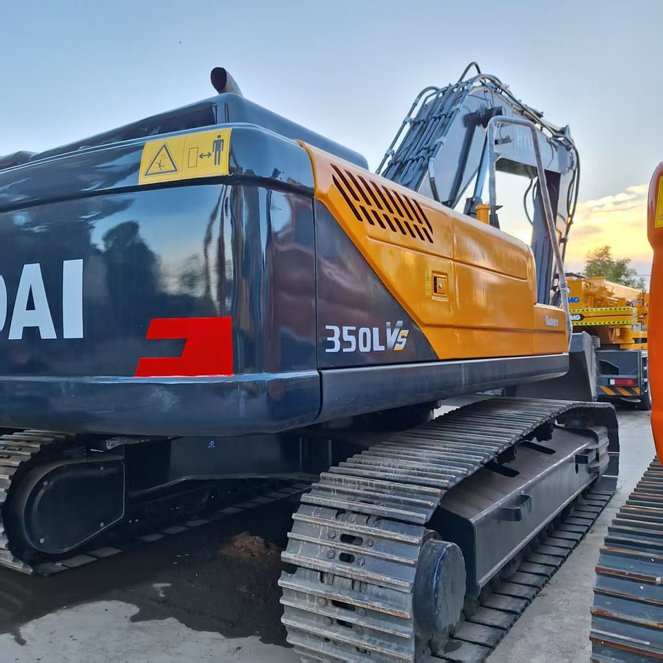 Hyundai 350LVS excavator - Kolesové rýpadlo: obrázok 3 Hyundai 350LVS excavator - Kolesové rýpadlo: obrázok 3