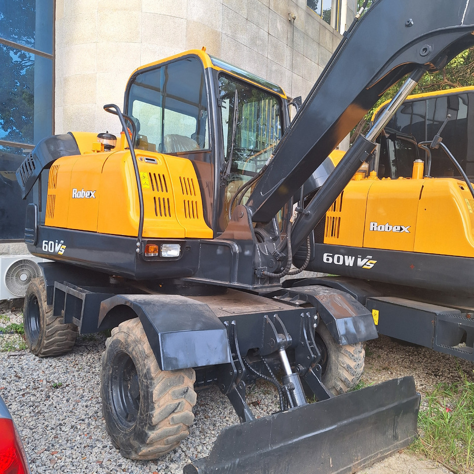 Hyundai 60vs excavator - Kolesové rýpadlo: obrázok 4 Hyundai 60vs excavator - Kolesové rýpadlo: obrázok 4