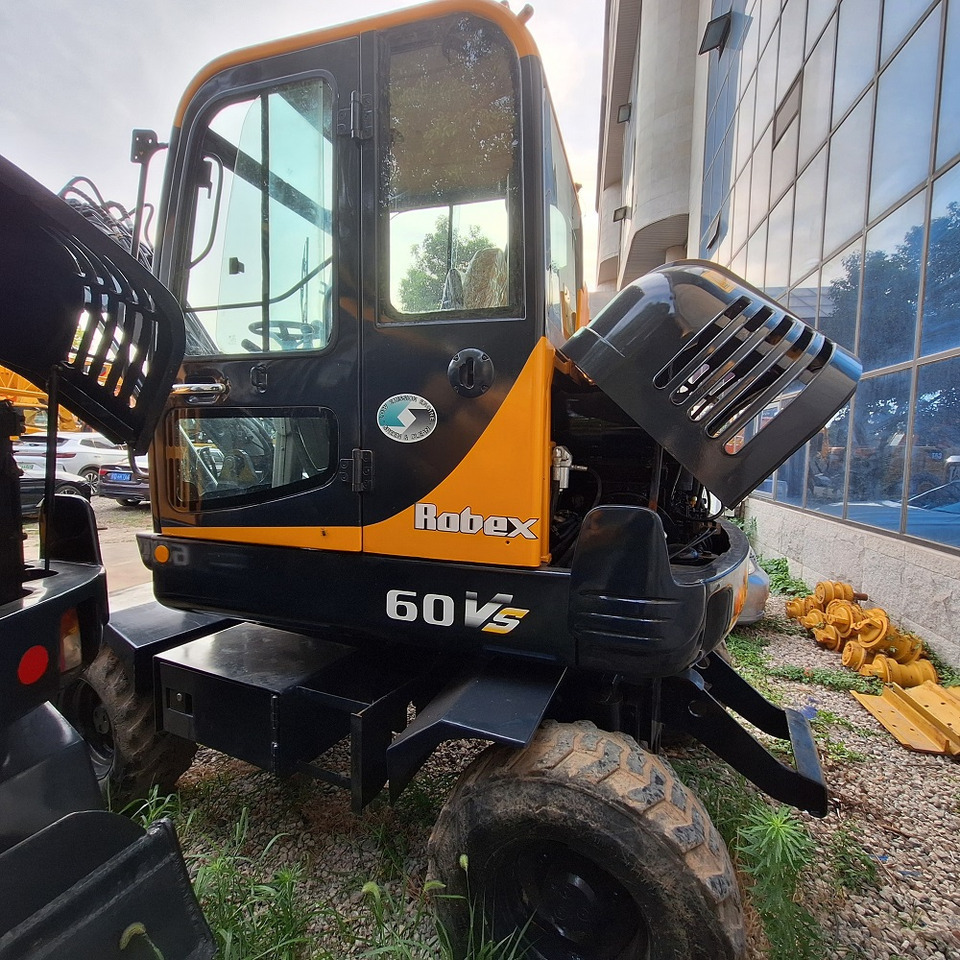 Hyundai 60vs excavator - Kolesové rýpadlo: obrázok 3 Hyundai 60vs excavator - Kolesové rýpadlo: obrázok 3