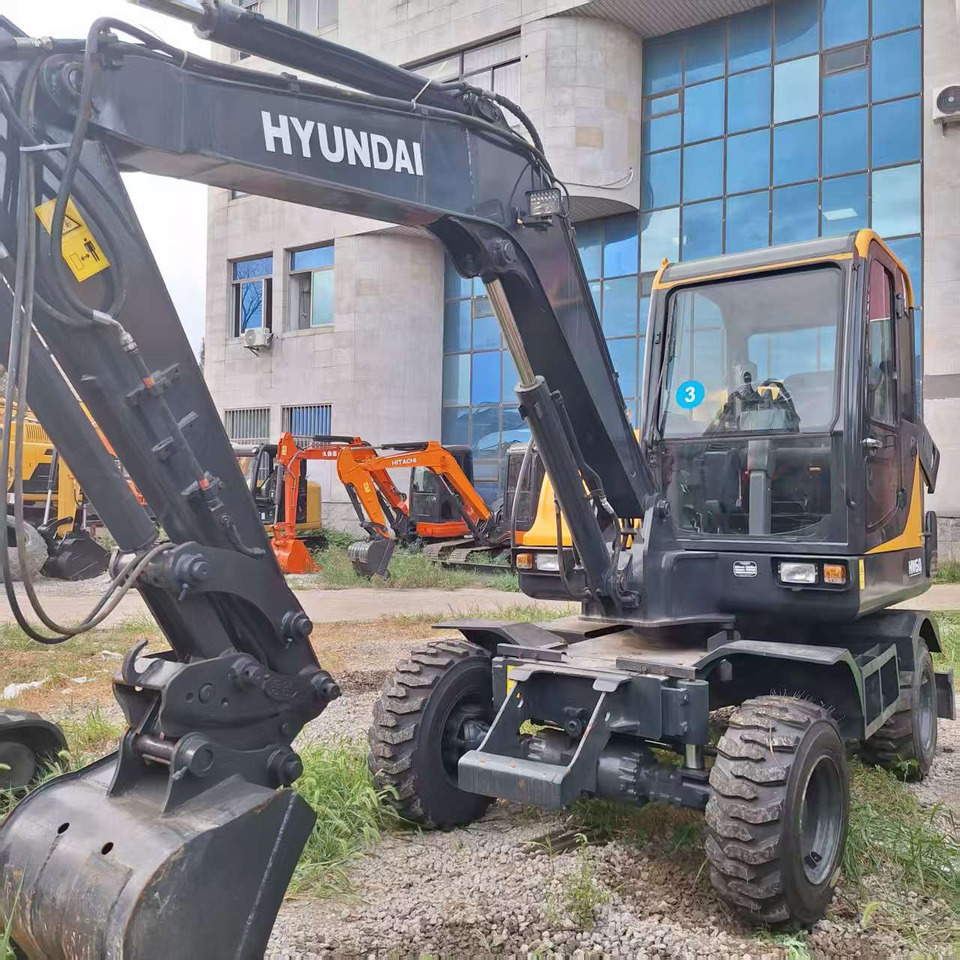 Hyundai HW60 excavator - Kolesové rýpadlo: obrázok 2 Hyundai HW60 excavator - Kolesové rýpadlo: obrázok 2