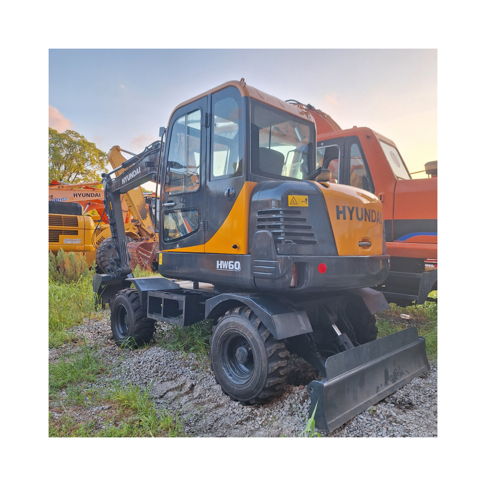 Hyundai HW60 excavator - Kolesové rýpadlo: obrázok 1 Hyundai HW60 excavator - Kolesové rýpadlo: obrázok 1