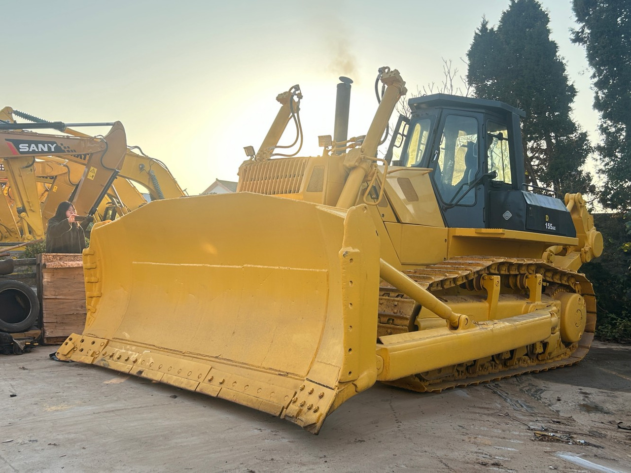 Komatsu D155AX bulldozer - Buldozér: obrázok 5 Komatsu D155AX bulldozer - Buldozér: obrázok 5