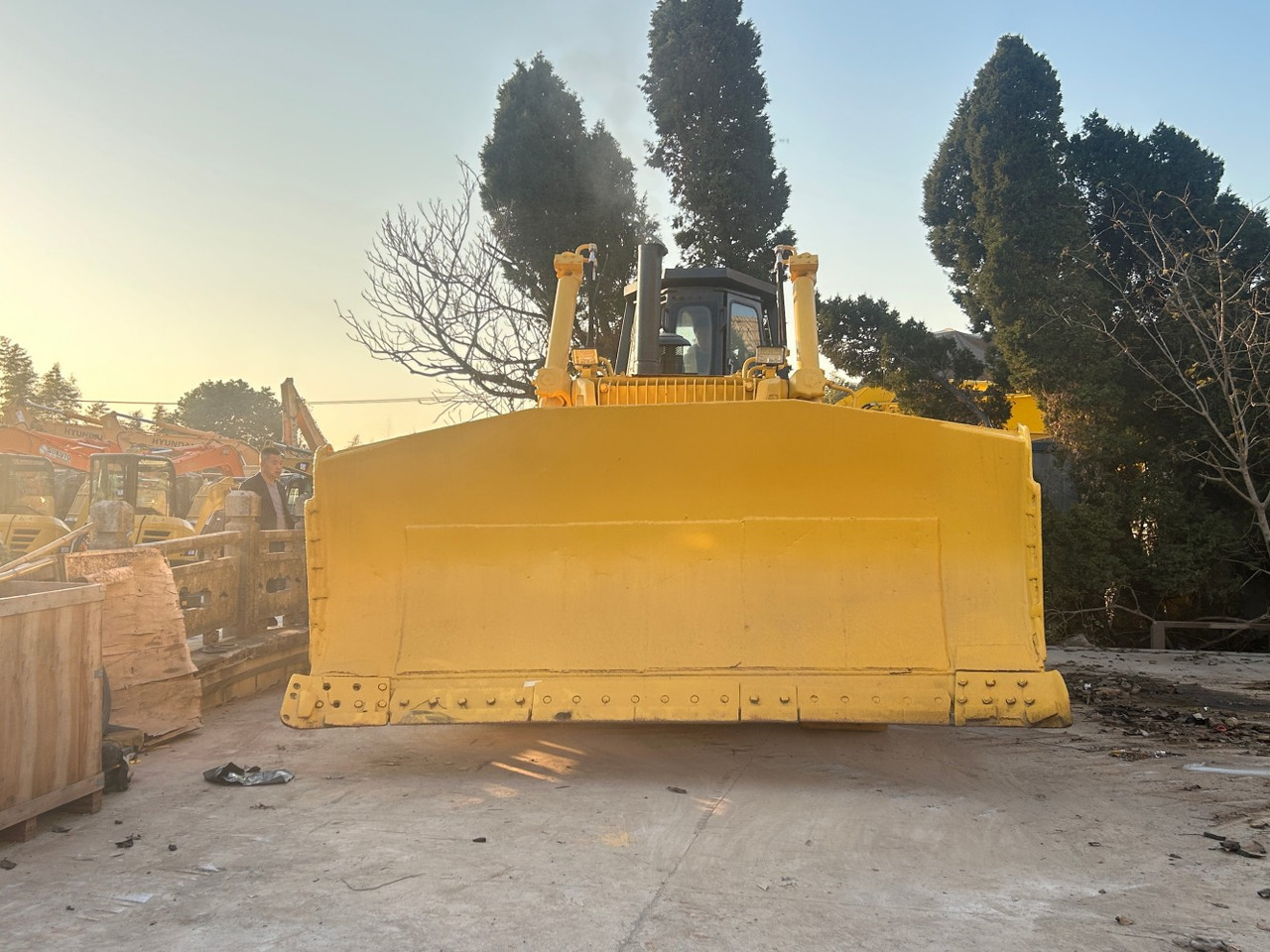 Komatsu D155AX bulldozer - Buldozér: obrázok 4 Komatsu D155AX bulldozer - Buldozér: obrázok 4