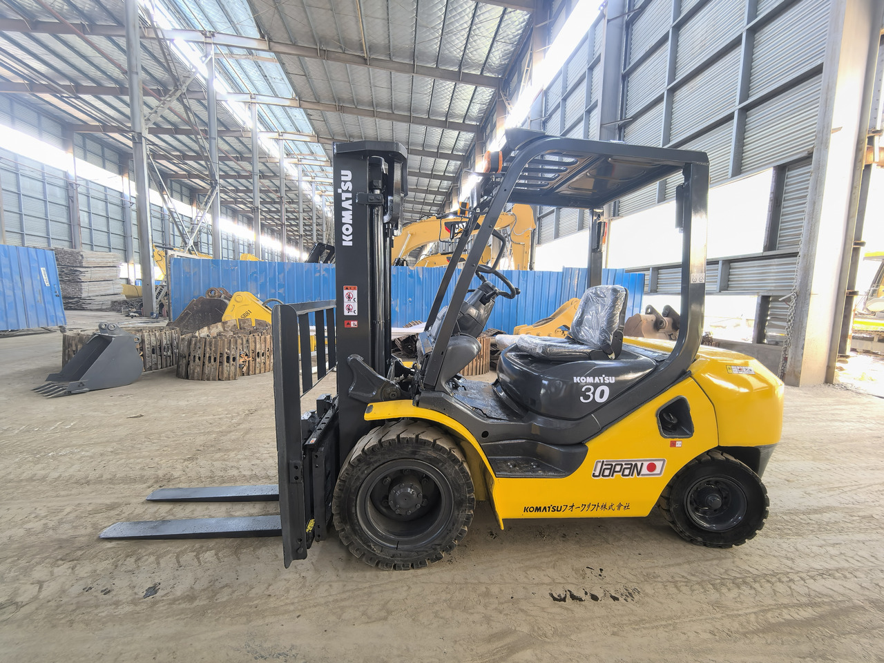 Komatsu FD30 Forklift - Dieselový vysokozdvižný vozík: obrázok 5 Komatsu FD30 Forklift - Dieselový vysokozdvižný vozík: obrázok 5
