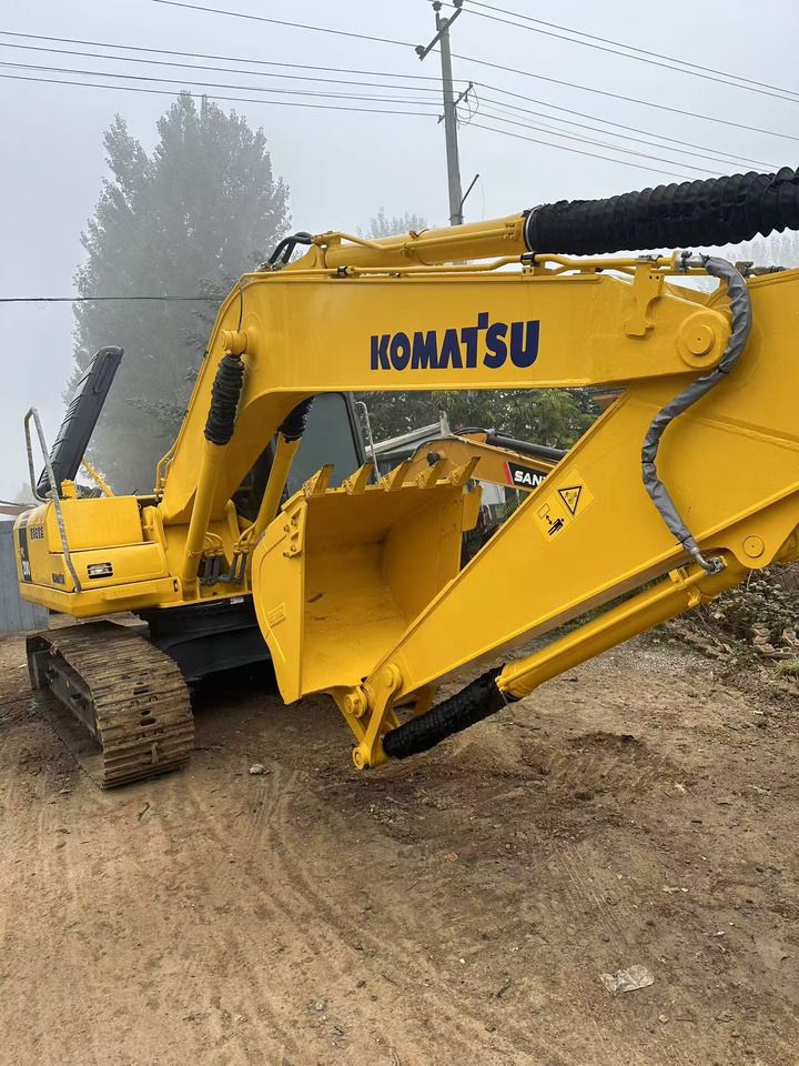 Komatsu PC200-7 excavator - Pásové rýpadlo: obrázok 3 Komatsu PC200-7 excavator - Pásové rýpadlo: obrázok 3