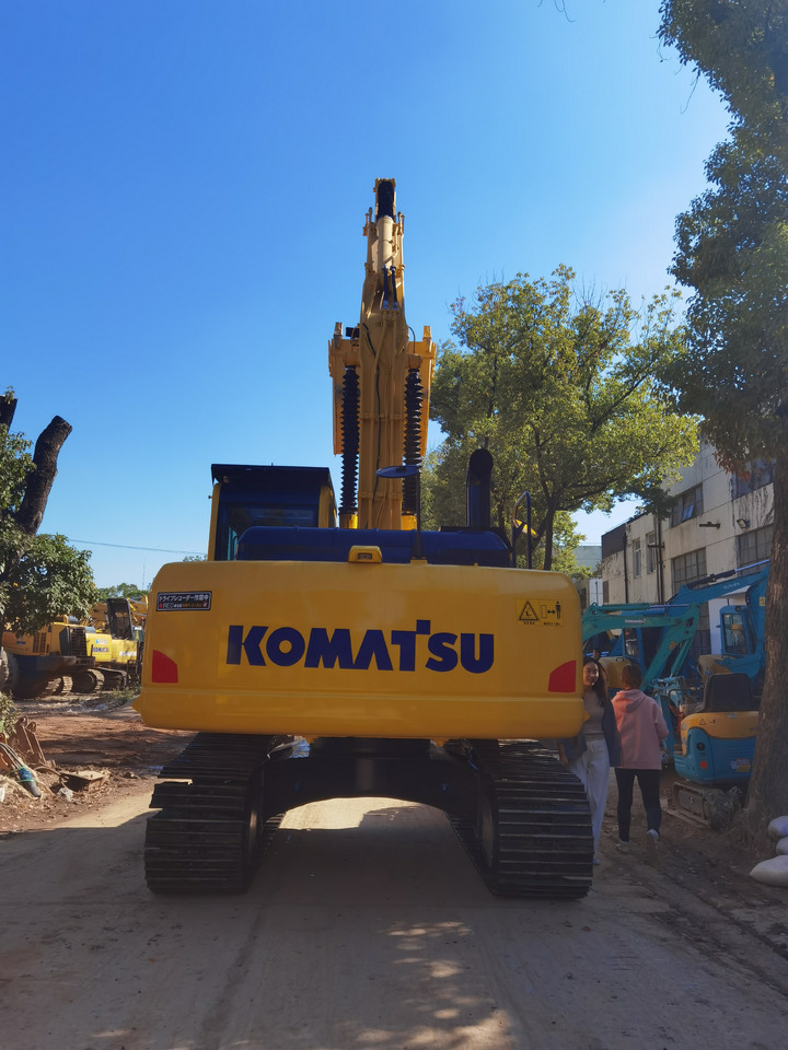 Komatsu PC200-8 Excavator - Pásové rýpadlo: obrázok 5 Komatsu PC200-8 Excavator - Pásové rýpadlo: obrázok 5
