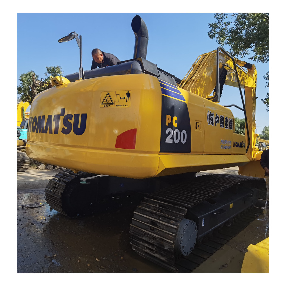 Komatsu PC200-8 Excavator - Pásové rýpadlo: obrázok 3 Komatsu PC200-8 Excavator - Pásové rýpadlo: obrázok 3