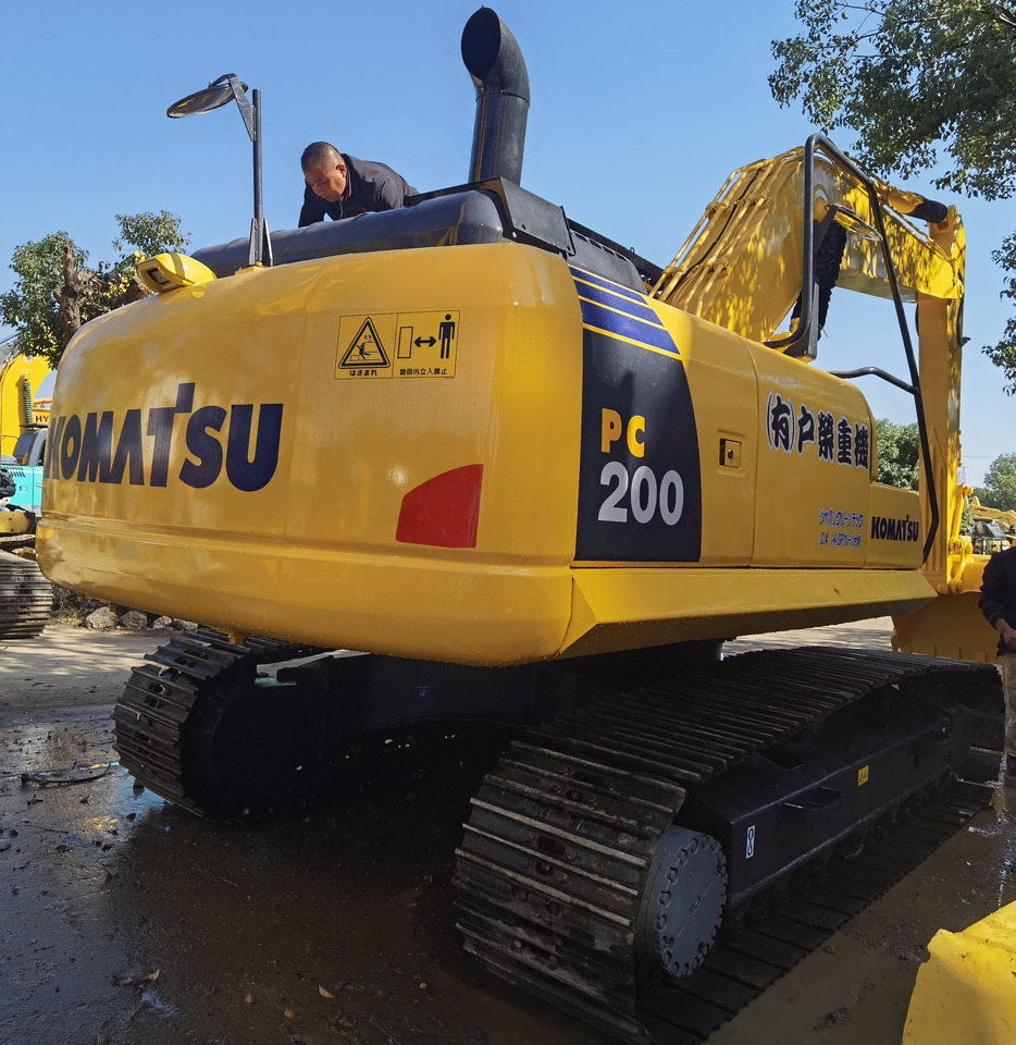 Komatsu PC200-8 Excavator - Pásové rýpadlo: obrázok 3 Komatsu PC200-8 Excavator - Pásové rýpadlo: obrázok 3