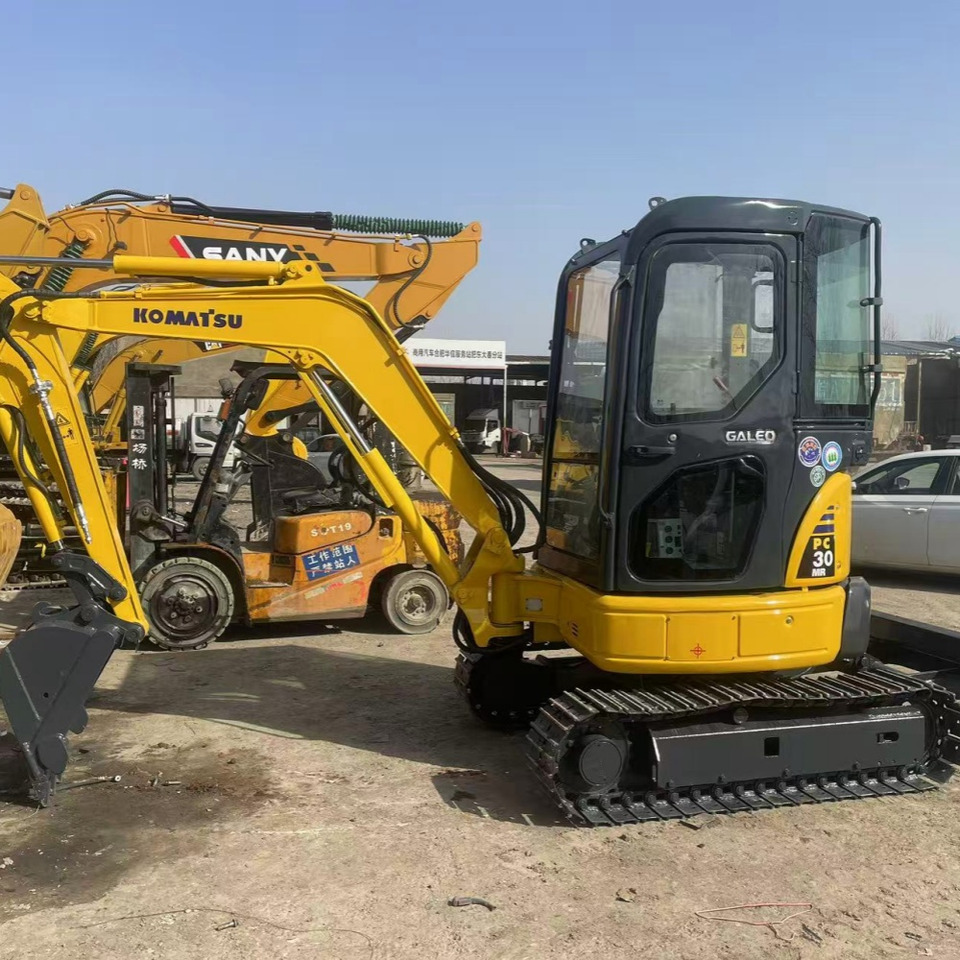Komatsu PC30 Excavator - Pásové rýpadlo: obrázok 1 Komatsu PC30 Excavator - Pásové rýpadlo: obrázok 1