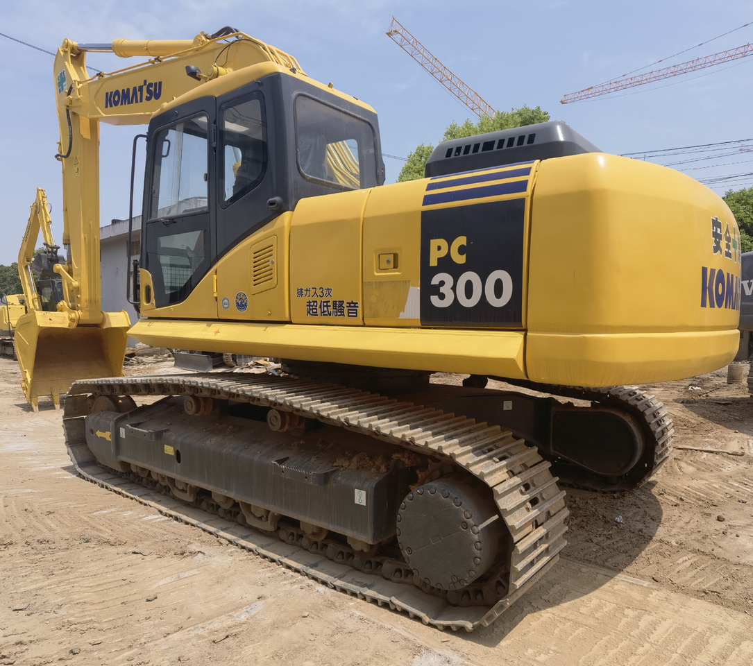 Komatsu PC300-7 excavator - Pásové rýpadlo: obrázok 1 Komatsu PC300-7 excavator - Pásové rýpadlo: obrázok 1