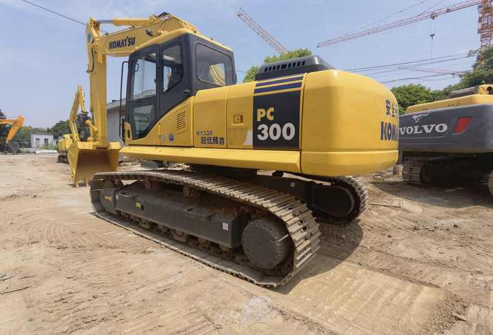 Komatsu PC300-7 excavator - Pásové rýpadlo: obrázok 4 Komatsu PC300-7 excavator - Pásové rýpadlo: obrázok 4