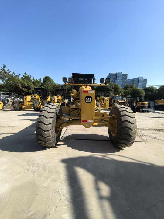 Original Condition Caterpillar Used 140K Motor Graders Japan Cat 140h 140g 140K Hot Sale in shanghai - Zrovnávač: obrázok 2 Original Condition Caterpillar Used 140K Motor Graders Japan Cat 140h 140g 140K Hot Sale in shanghai - Zrovnávač: obrázok 2