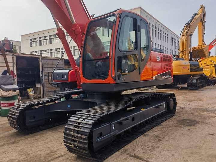 Original Korea made Used Doosan DX225LC DX225 Crawler Used Excavators 25t Working Good Model - Pásové rýpadlo: obrázok 4 Original Korea made Used Doosan DX225LC DX225 Crawler Used Excavators 25t Working Good Model - Pásové rýpadlo: obrázok 4