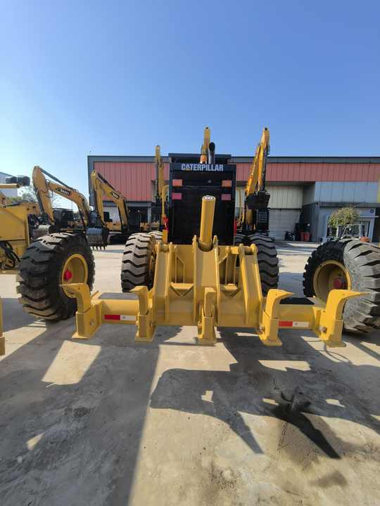 Original cat 140H 140G 140K motor grader used Caterpillar 140k grader machine used for sale - Zrovnávač: obrázok 4 Original cat 140H 140G 140K motor grader used Caterpillar 140k grader machine used for sale - Zrovnávač: obrázok 4