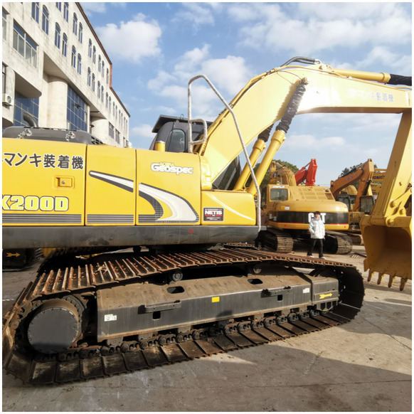 Second hand Kobelco SK200D Japan Original 20 Ton Used Excavators for sale in shanghai yard - Pásové rýpadlo: obrázok 1 Second hand Kobelco SK200D Japan Original 20 Ton Used Excavators for sale in shanghai yard - Pásové rýpadlo: obrázok 1