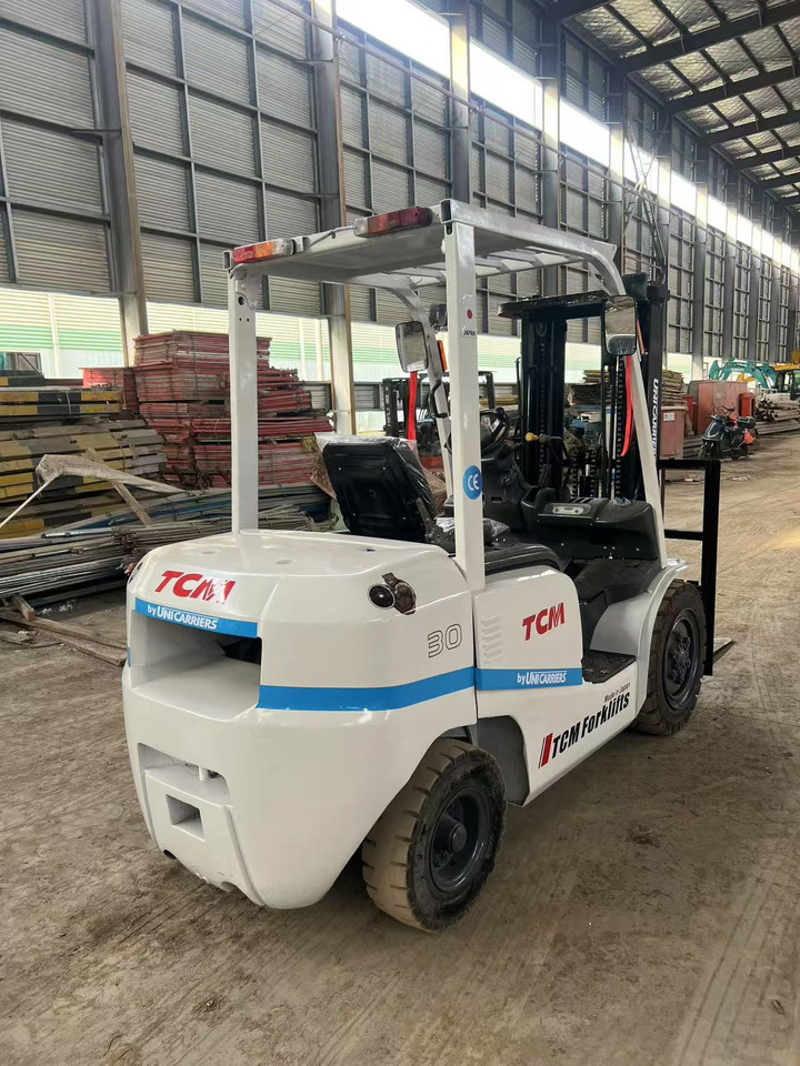 TCM FD30 Forklift - Dieselový vysokozdvižný vozík: obrázok 4 TCM FD30 Forklift - Dieselový vysokozdvižný vozík: obrázok 4