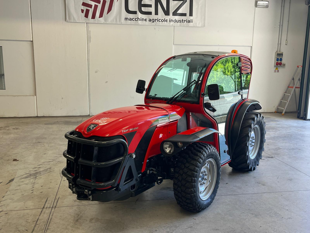 ANTONIO CARRARO TGF 9800 - Traktor: obrázok 2 ANTONIO CARRARO TGF 9800 - Traktor: obrázok 2
