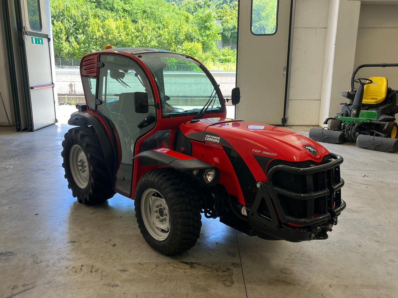 ANTONIO CARRARO TGF 9800 - Traktor: obrázok 3 ANTONIO CARRARO TGF 9800 - Traktor: obrázok 3
