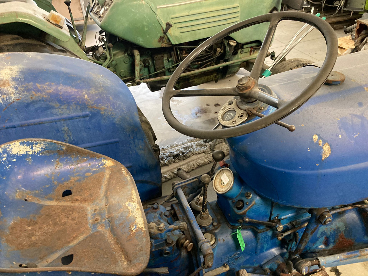 TRATTORE SUPER DEXTA FORDSON - Traktor: obrázok 2 TRATTORE SUPER DEXTA FORDSON - Traktor: obrázok 2