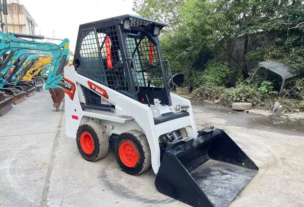 Bobcat S 70  - Šmykom riadený nakladač: obrázok 3 Bobcat S 70  - Šmykom riadený nakladač: obrázok 3