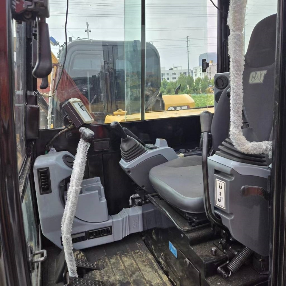 CAT 305 - Mini rýpadlo: obrázok 5 CAT 305 - Mini rýpadlo: obrázok 5