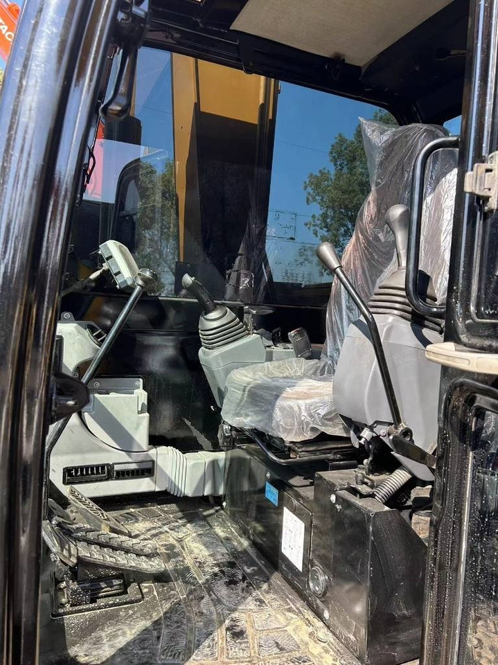 CAT 308 E 2 CR - Pásové rýpadlo: obrázok 5 CAT 308 E 2 CR - Pásové rýpadlo: obrázok 5