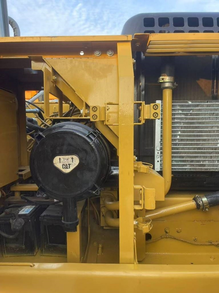 CAT 320 B - Pásové rýpadlo: obrázok 5 CAT 320 B - Pásové rýpadlo: obrázok 5