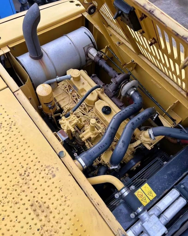 CAT 320 C - Pásové rýpadlo: obrázok 4 CAT 320 C - Pásové rýpadlo: obrázok 4
