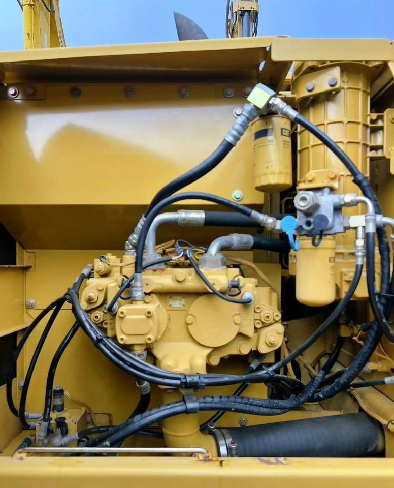 CAT 320 C - Pásové rýpadlo: obrázok 3 CAT 320 C - Pásové rýpadlo: obrázok 3