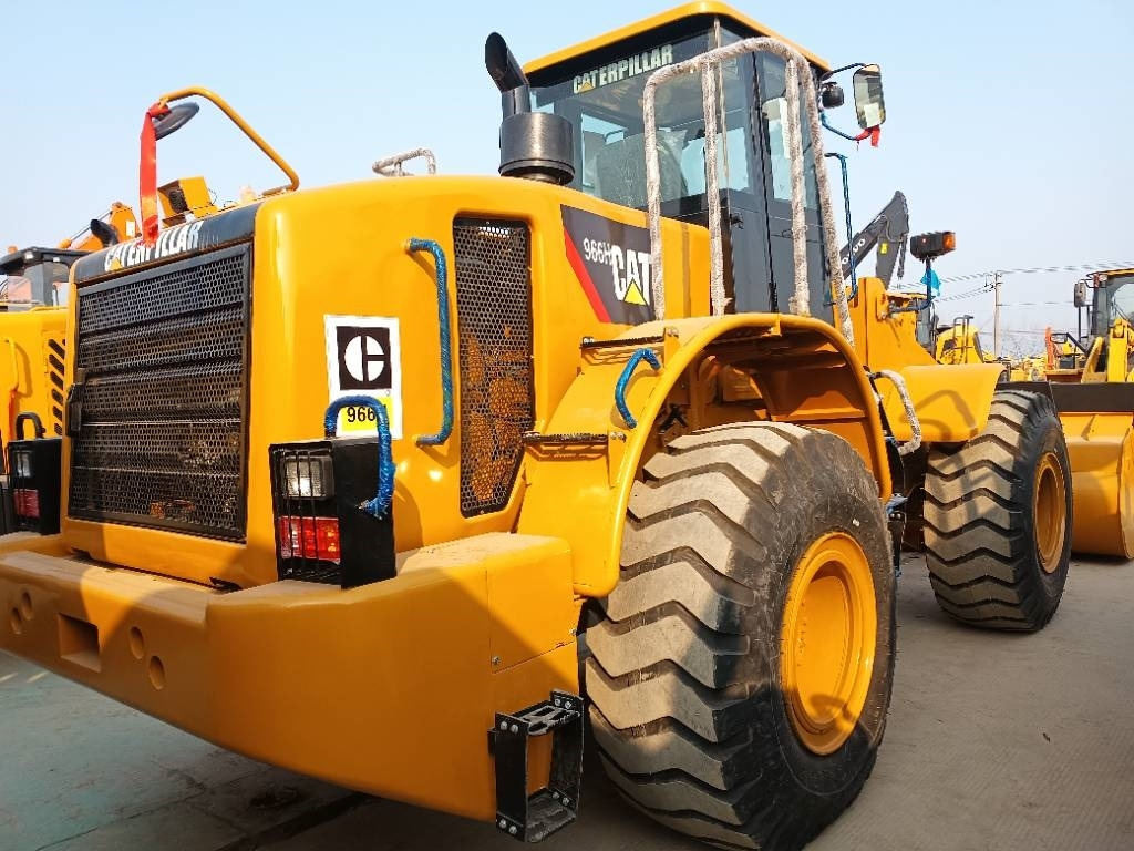 CAT 966 H - Kolesový nakladač: obrázok 3 CAT 966 H - Kolesový nakladač: obrázok 3