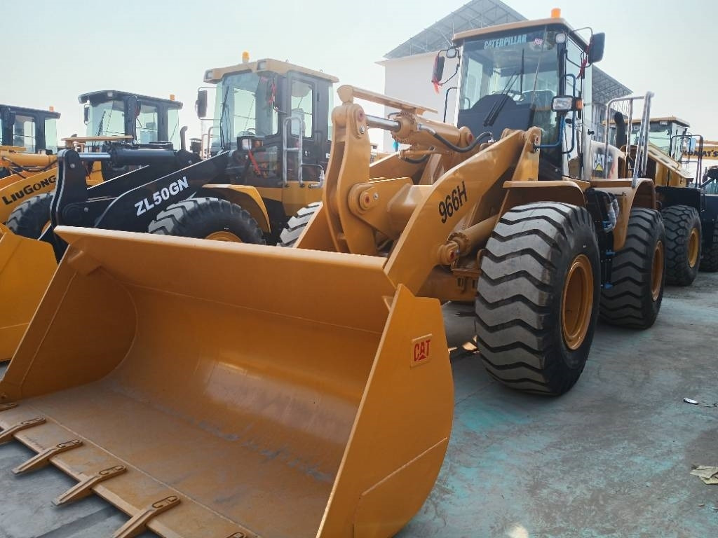 CAT 966 H - Kolesový nakladač: obrázok 1 CAT 966 H - Kolesový nakladač: obrázok 1