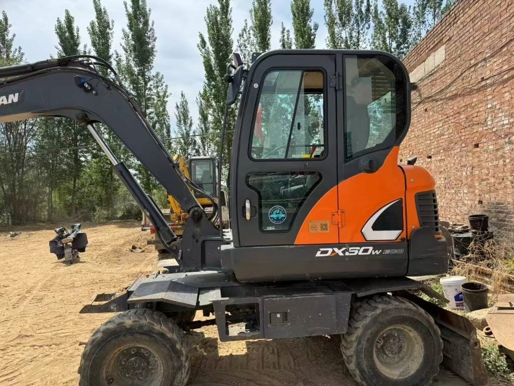 Doosan DX 60 - Mini rýpadlo: obrázok 5 Doosan DX 60 - Mini rýpadlo: obrázok 5